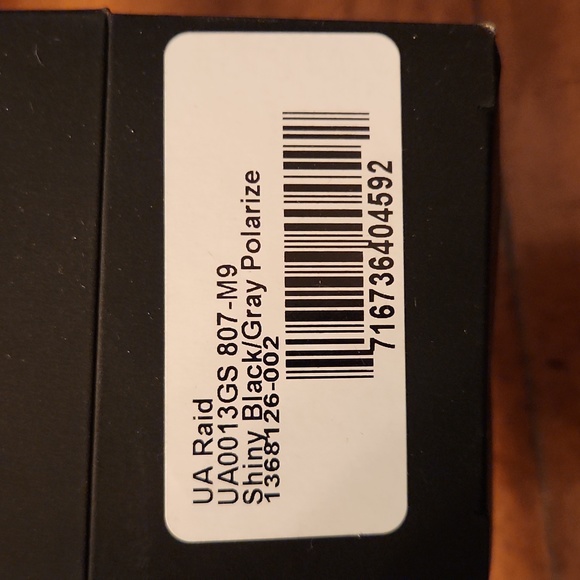 Unisex UA Raid Polarized Sunglasses Shiny Black/Gray - Picture 4 of 6